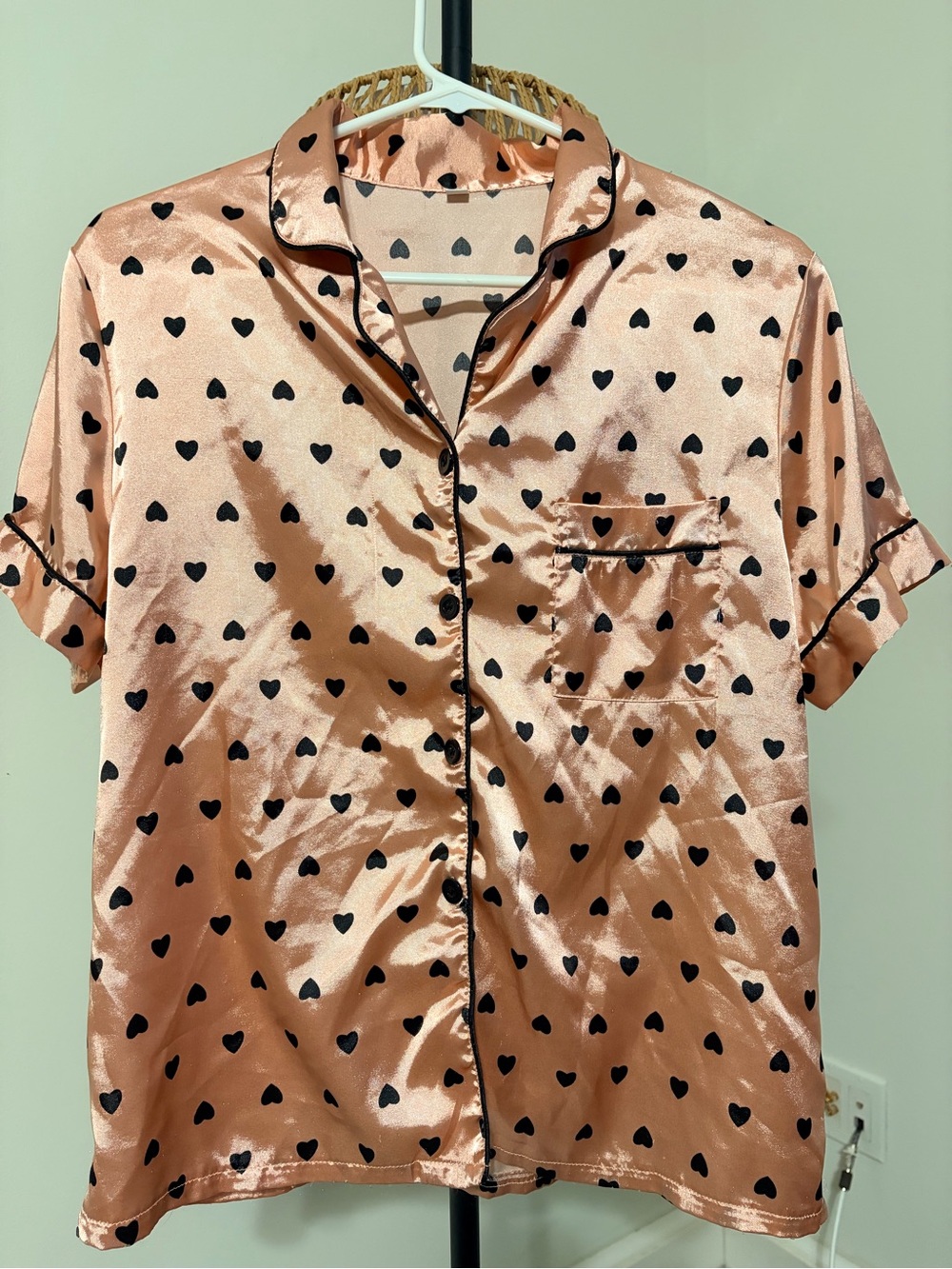Men's Satin Short-Sleeve Button-Down Shirt in Peach with Black Hearts